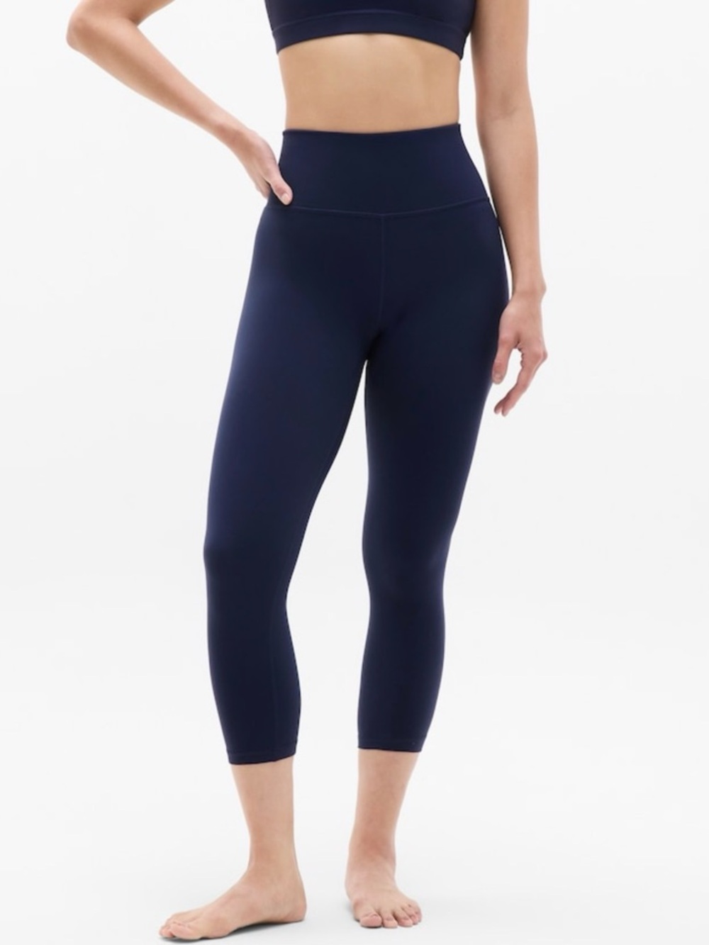 Athleta Navy Elation Ultra High Rise Capri in Size Medium Tall
